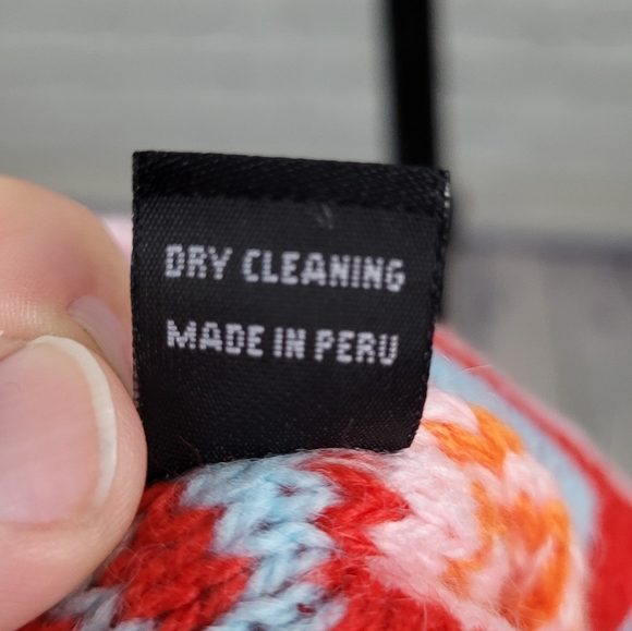 ALPACA CONNECTION | knit ear flap toque winter hat - Picture 6 of 6